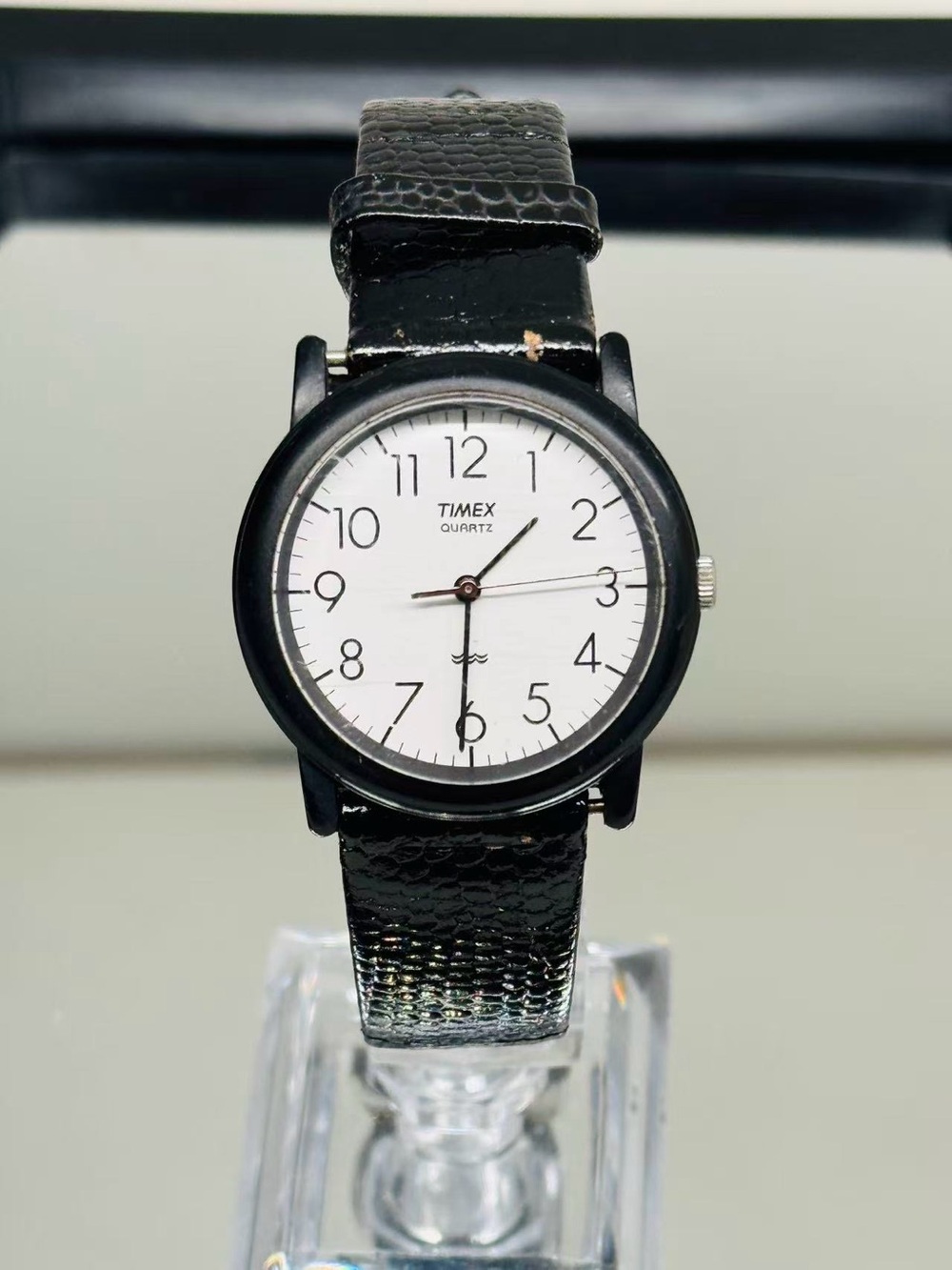 Vintage Timex Quartz Black Case White Dial Men Watch 32mm New Battery Running
